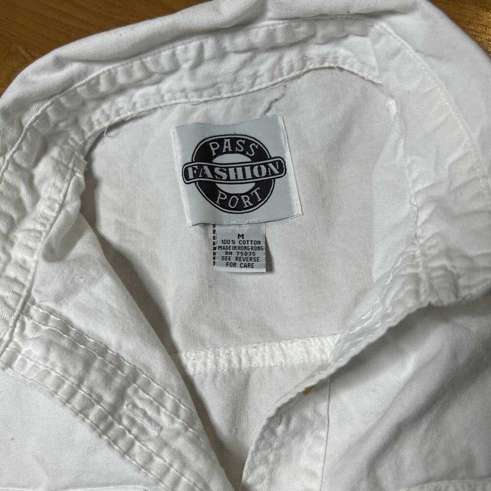 Pass Port Fashion Vintage Women's White Sleeveless Button Up Shirt Size Medium - Picture 4 of 8